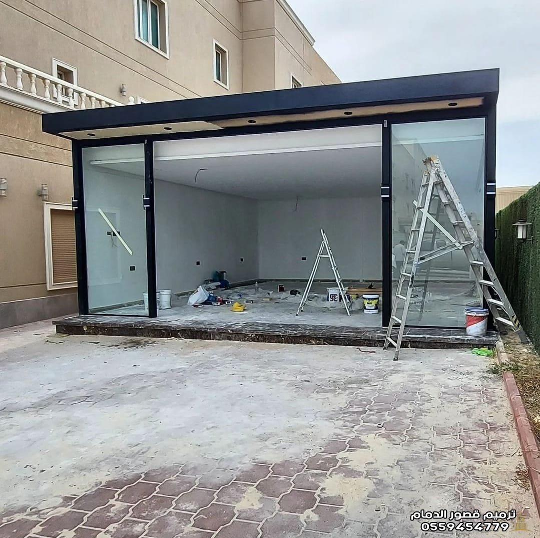 تصاميم ملاحق ساندوتش بانل في القطيف 2027:دليل التكلفة والمميزات وأفضل الأشكال